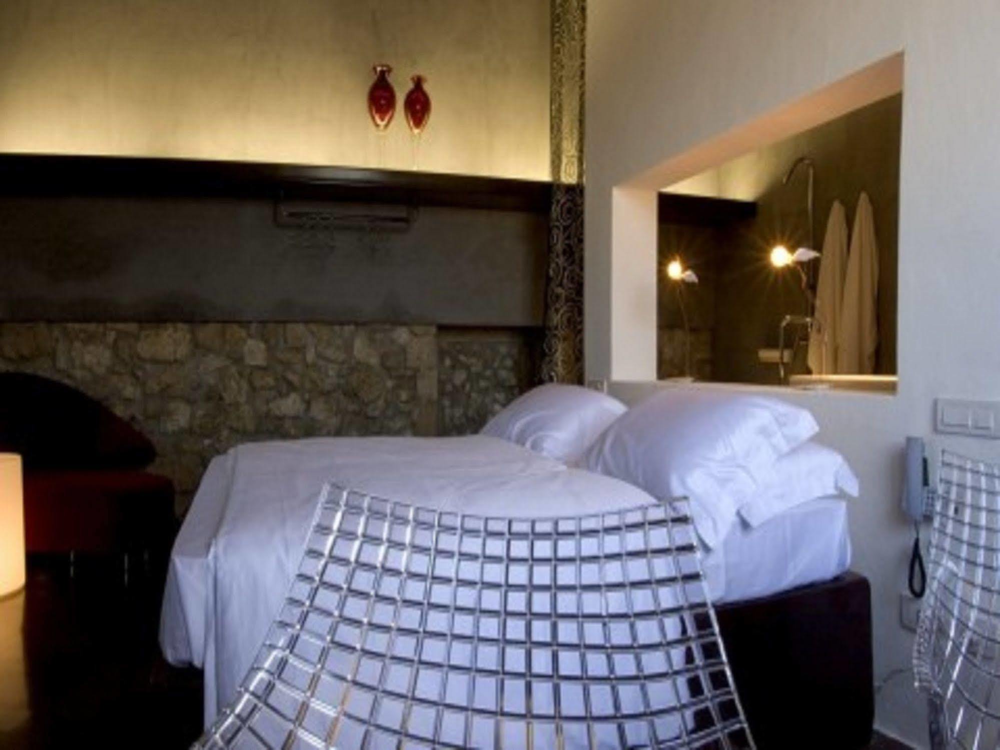 Caol Ishka Hotel Syracuse Exterior foto